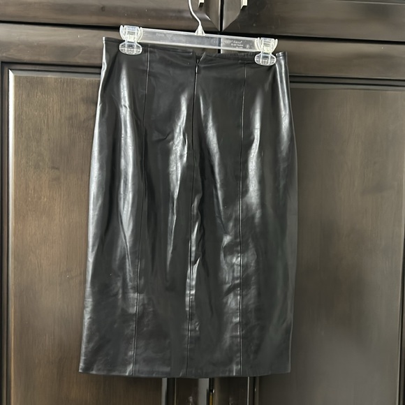 Do+Be black pencil leather like midi skirt - Picture 4 of 9